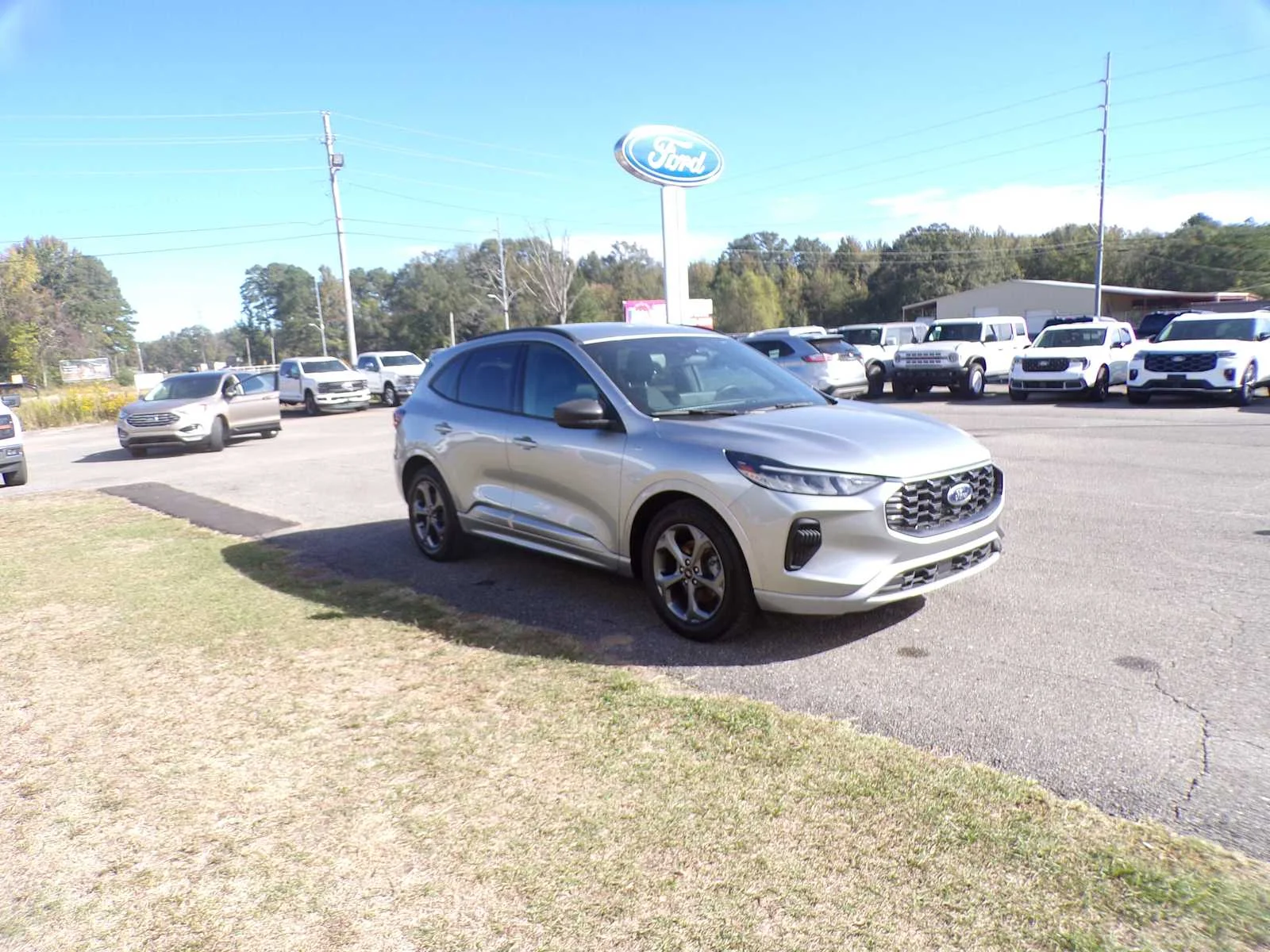 Used 2023 Iconic Silver Metallic Ford ST-Line image 3