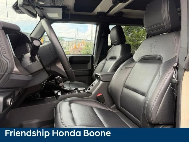 Used 2025 Beige Ford Badlands image 16