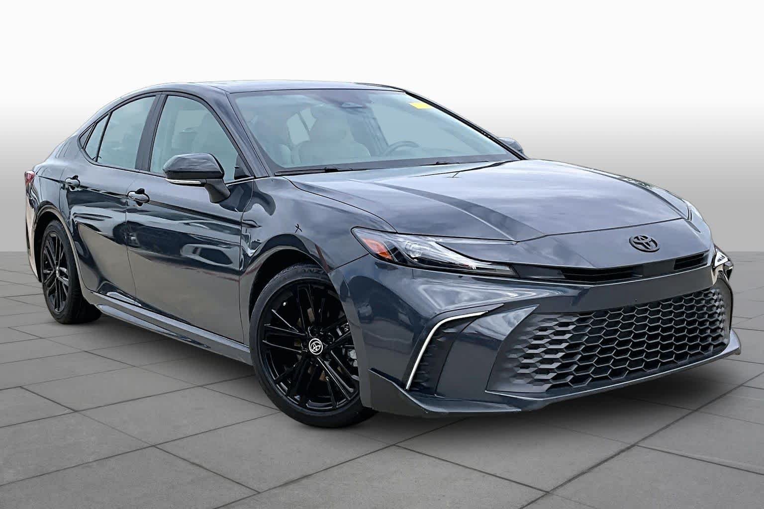 Used 2025 Underground Toyota SE image 3