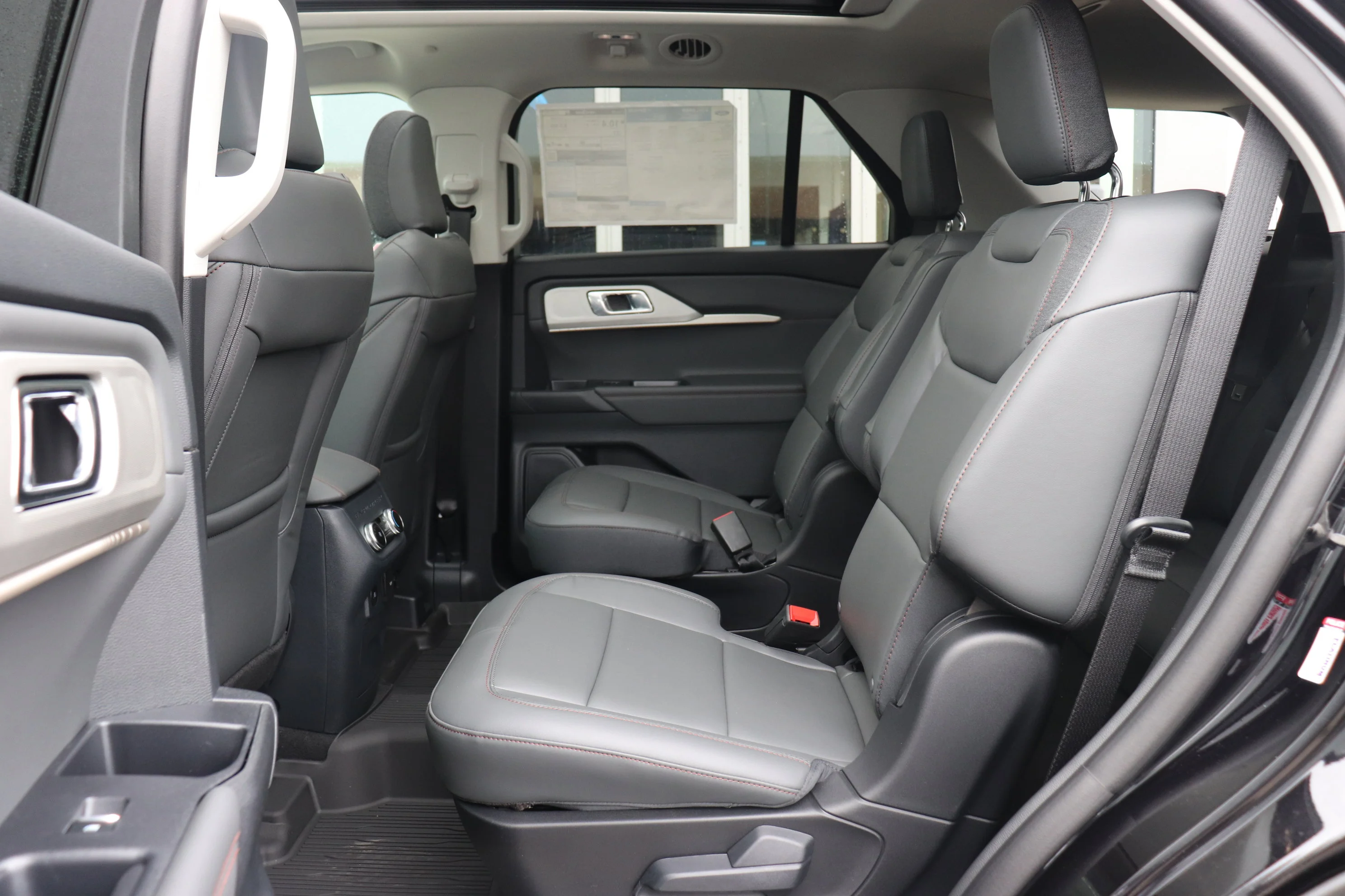 New 2026 AGATE BLACK Ford Active w/200A Pkg image 13