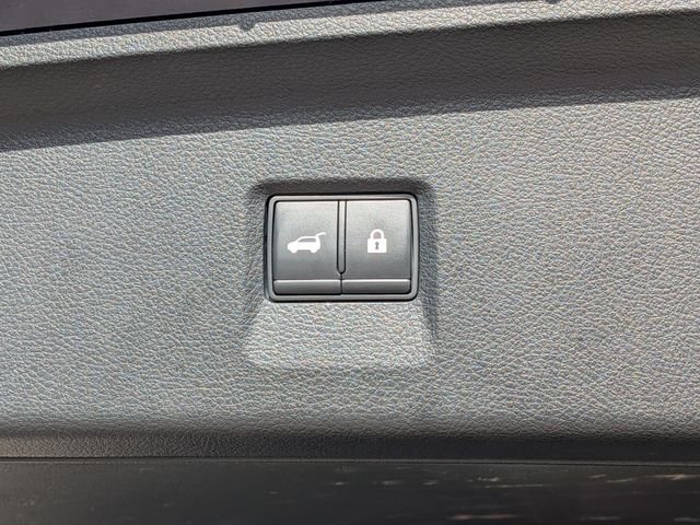 Used 2023 Blue INFINITI Sensory image 14