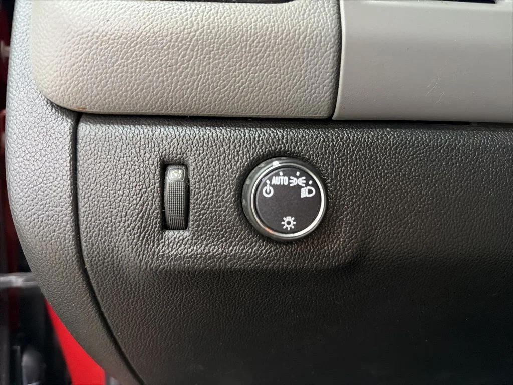 Used 2016 Red Chevrolet Work Truck image 43