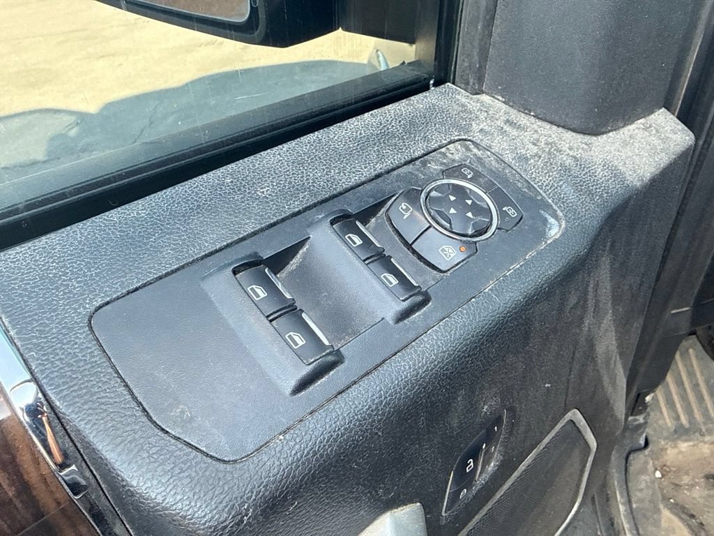 Used 2015  Ford  image 18