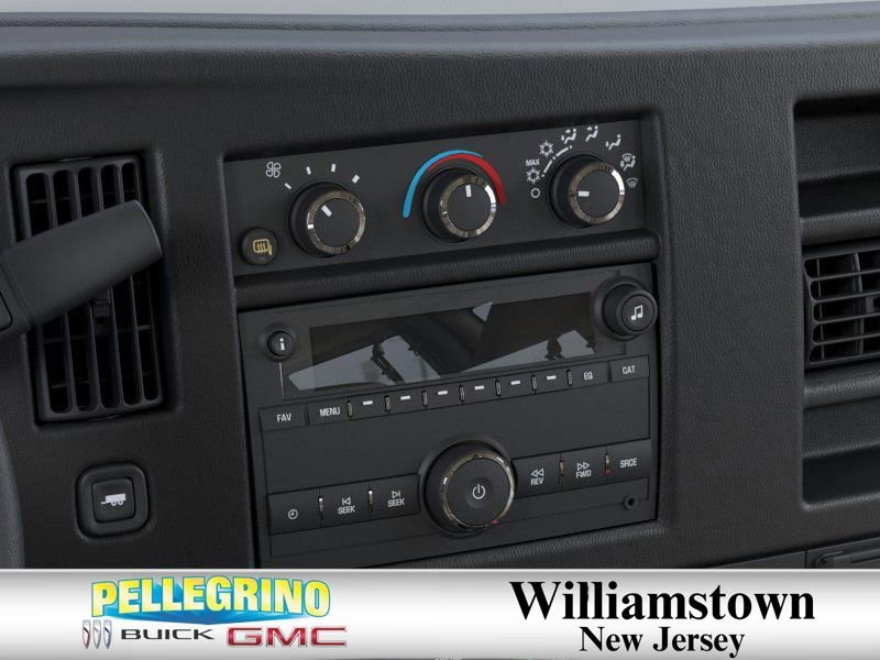 2025 GMC Savana Cargo Work Van - Photo 20