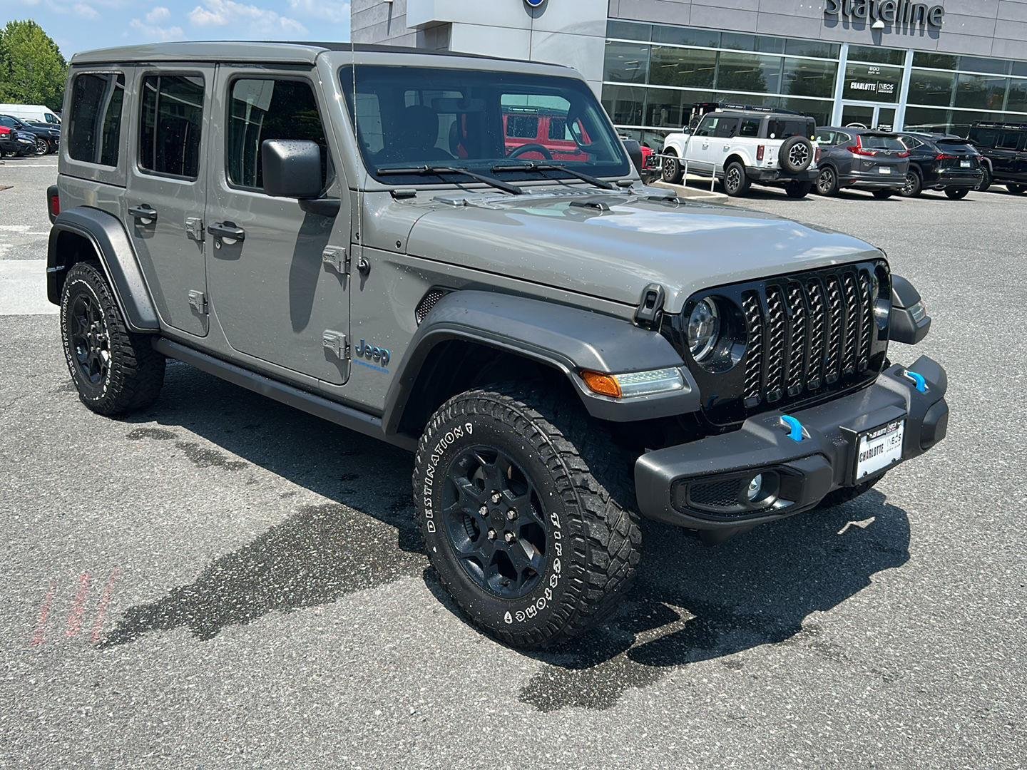 Used 2023 Sting-Gray Clearcoat Jeep Willys *One Touch Top* image 7