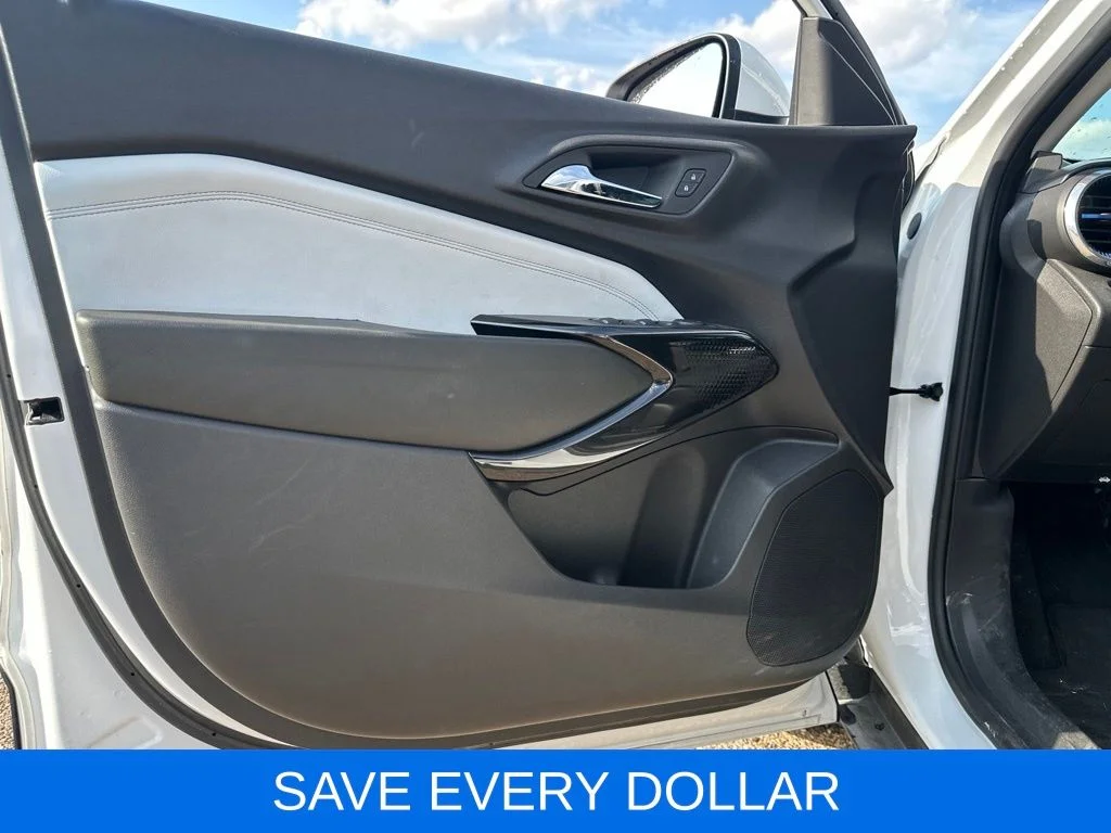 Used 2024 White Chevrolet LT image 8