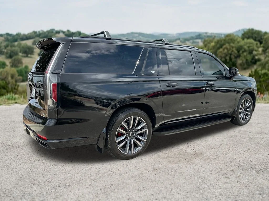 Used 2023 Black Raven Cadillac Sport Platinum image 9