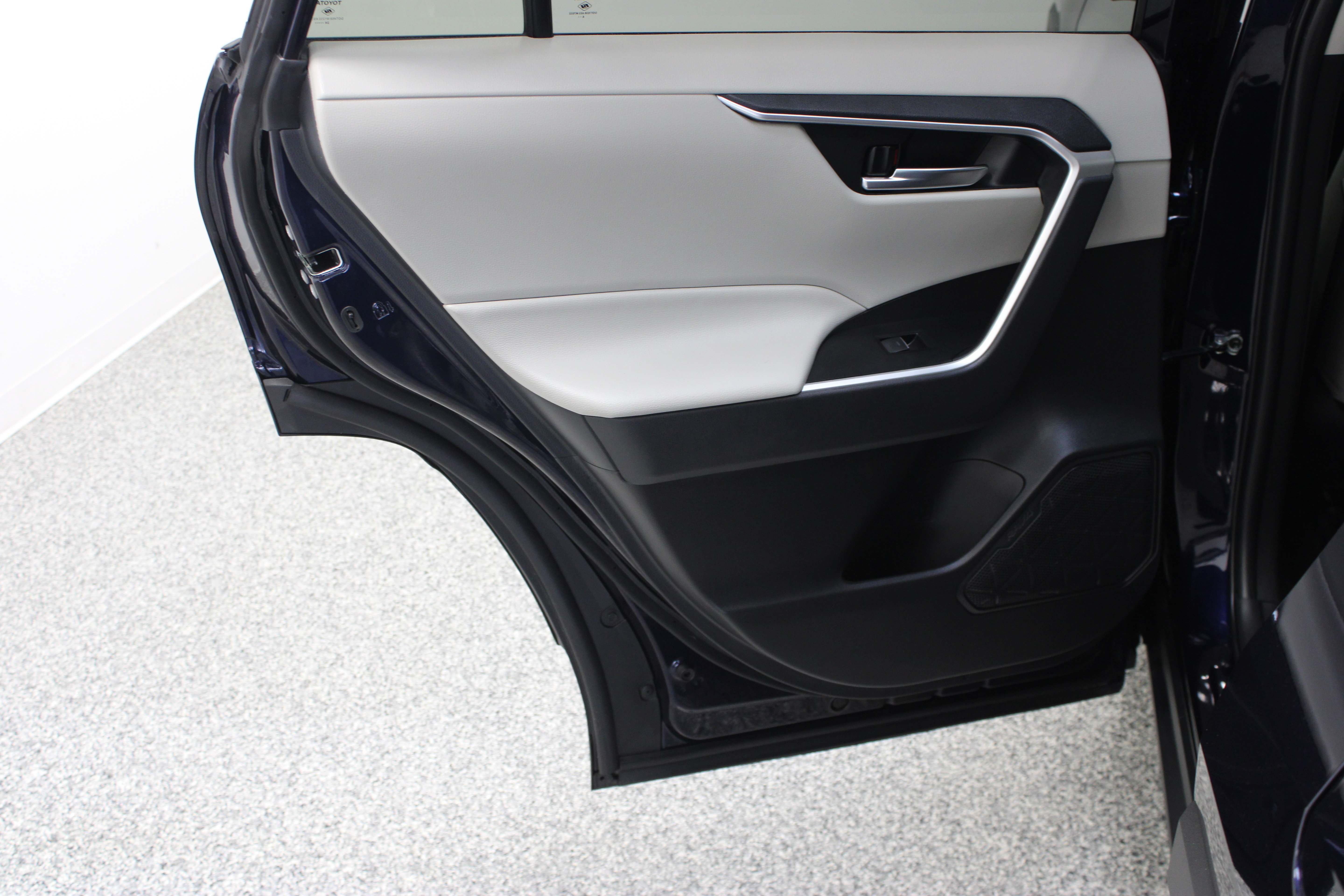Used 2025 Blueprint Toyota XLE 2.5L image 27