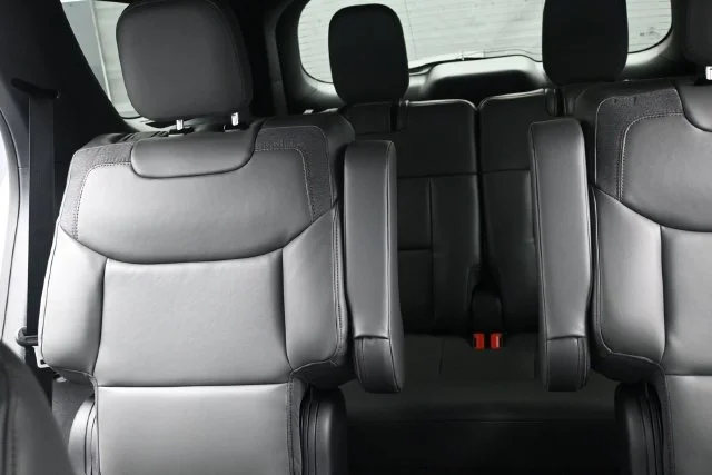 New 2027 Avalanche Gray Ford Active image 18