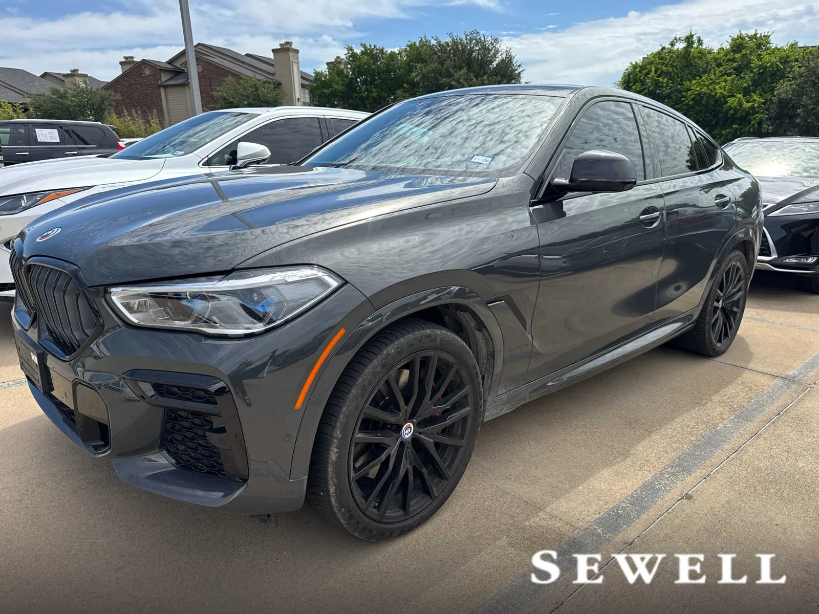 2023 BMW X6 M50i's photo