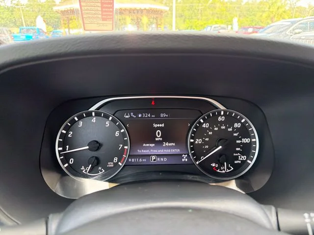 Used 2022 White Nissan SV image 29