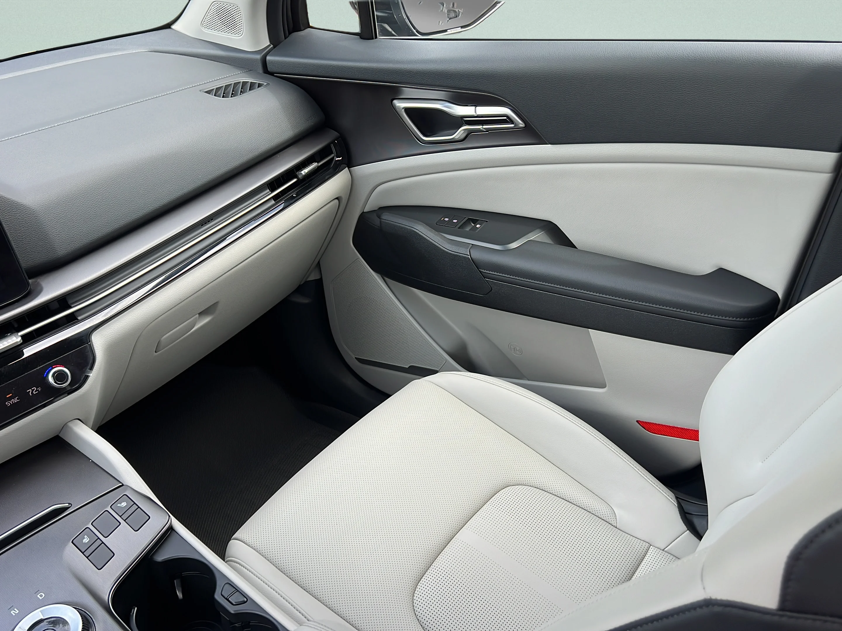 Used 2026 Fusion Black Kia EX image 13