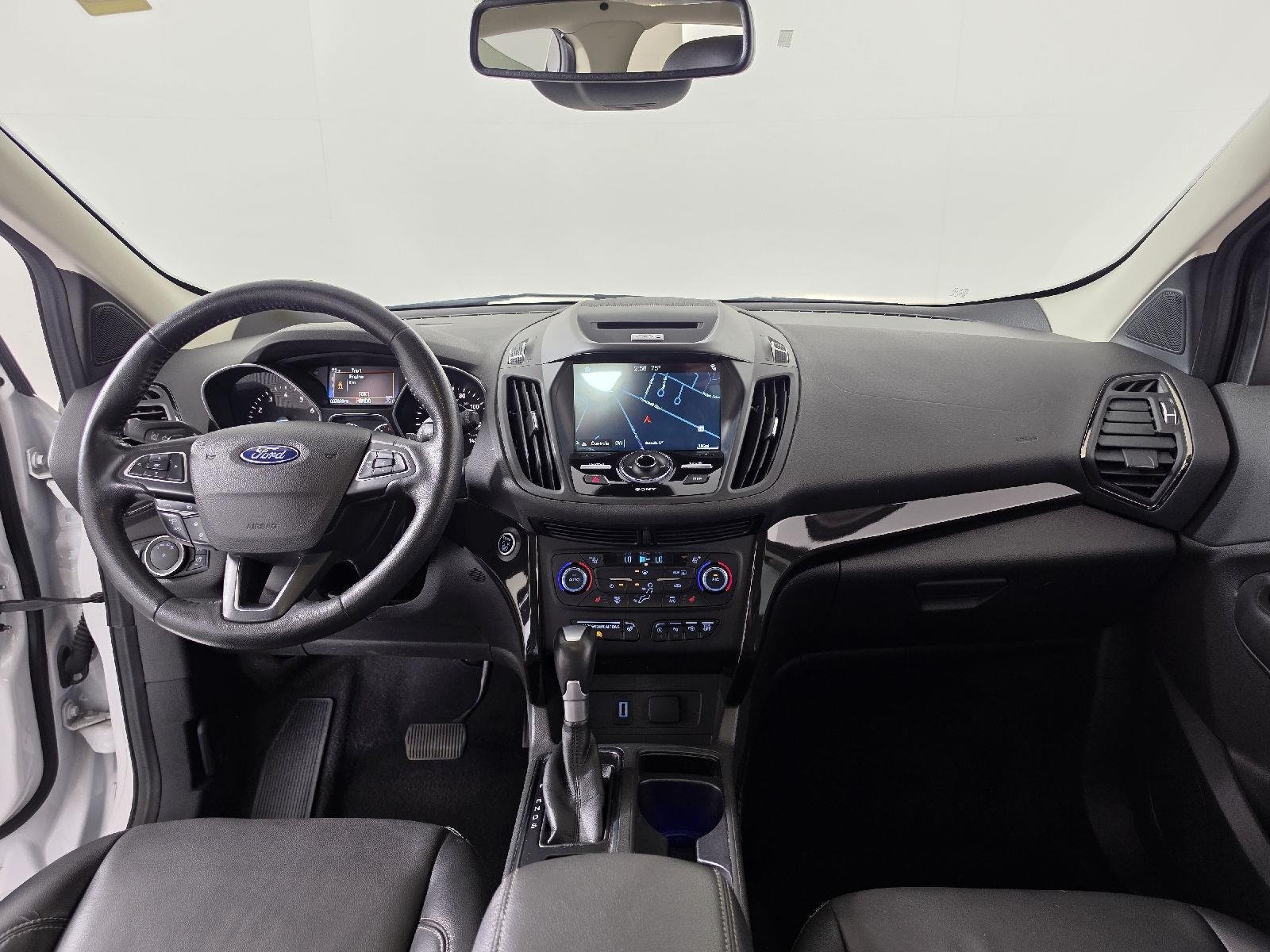 Used 2017 White Platinum Metallic Tri-Coat Ford Titanium image 3