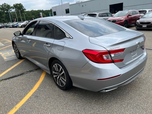 Certified Used 2020 Lunar Silver Metallic Honda Touring image 5