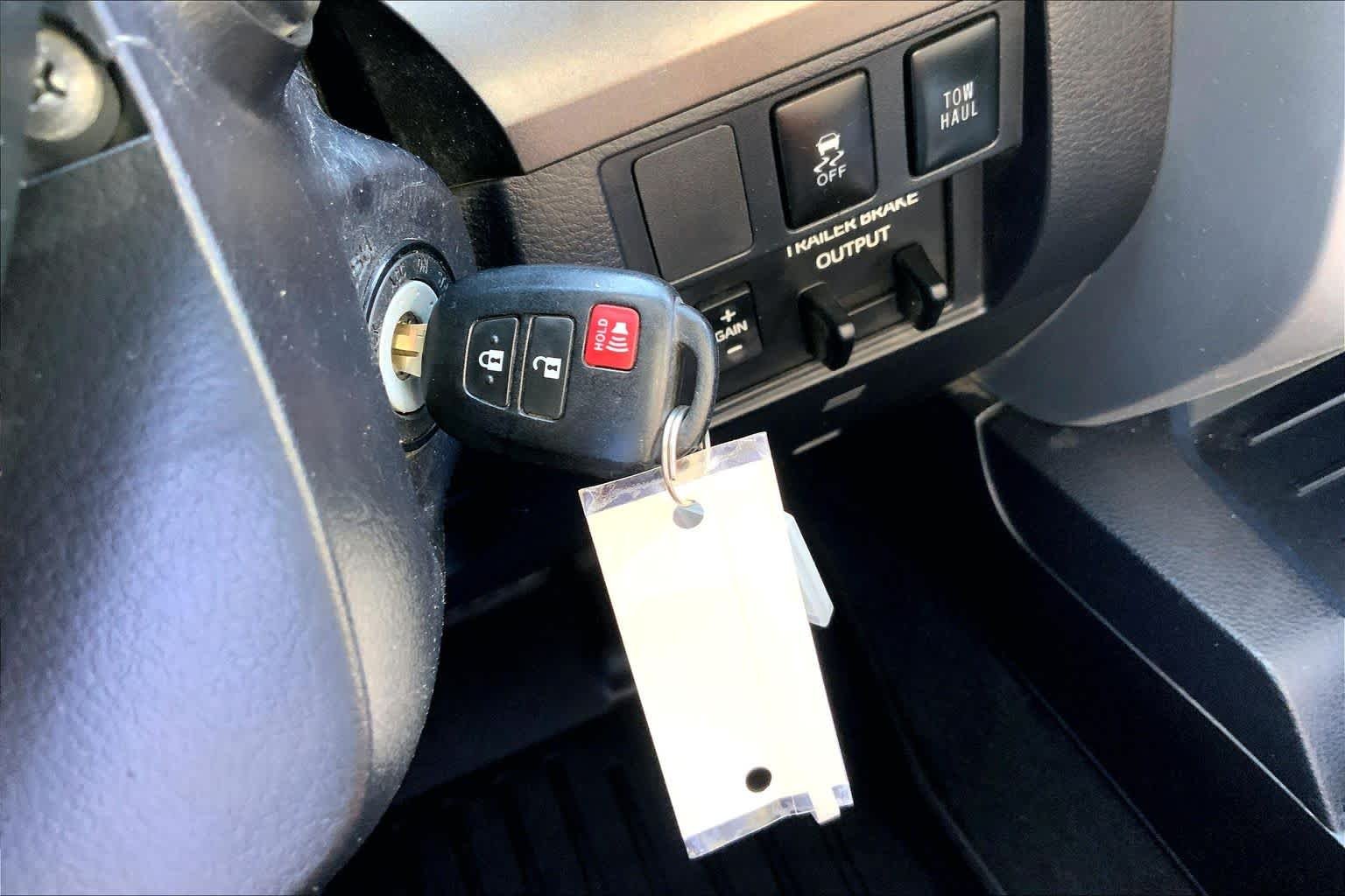 Used 2019 Silver Sky Metallic Toyota SR5 image 14