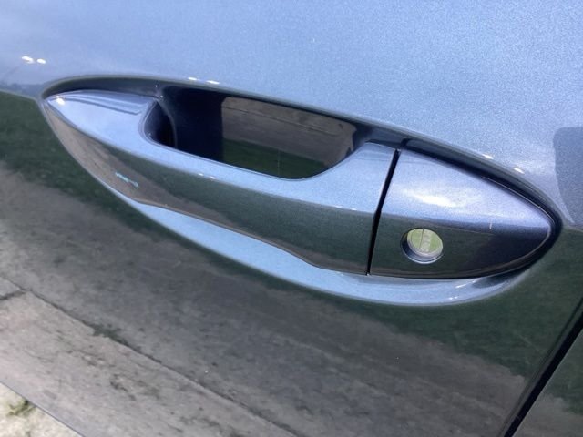 Used 2018 Slate Metallic Toyota LE image 19