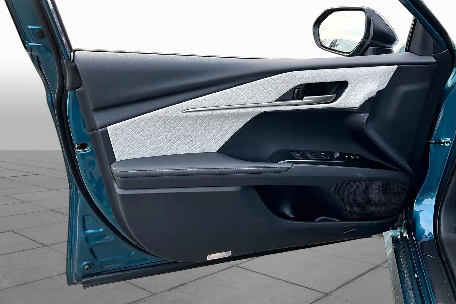 New 2026 Ocean Gem Toyota XLE image 10
