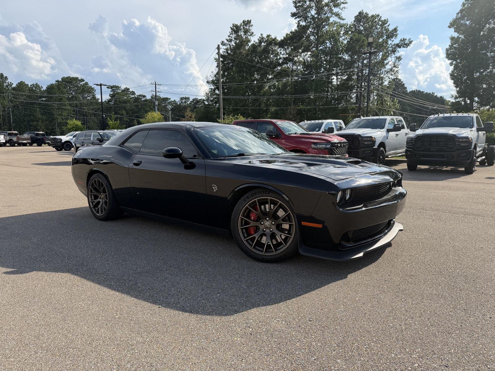 Used 2017 Pitch Black Clearcoat Dodge SRT Hellcat image 3