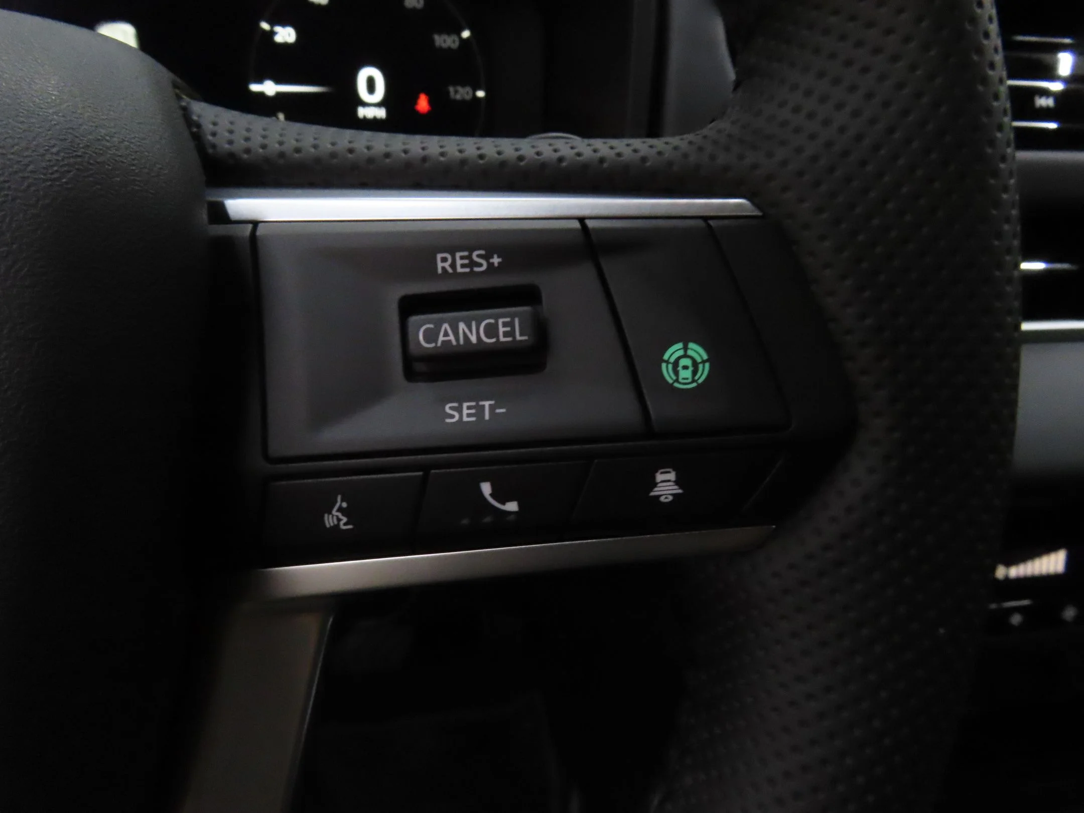 Used 2025 Red Mitsubishi SE image 14