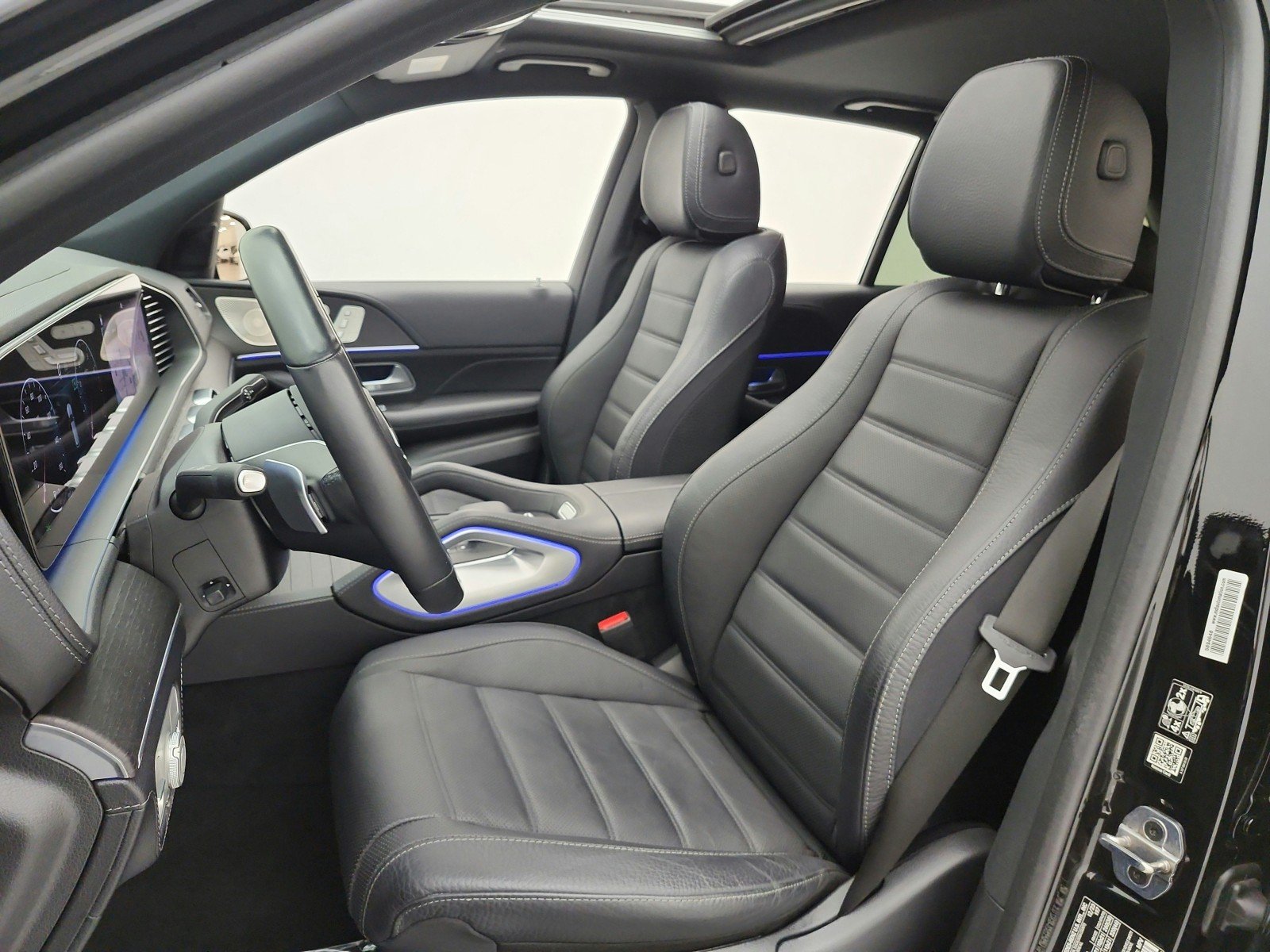 Certified Used 2024 Obsidian Black Metallic Mercedes-Benz GLE 580 4MATIC® SUV image 15
