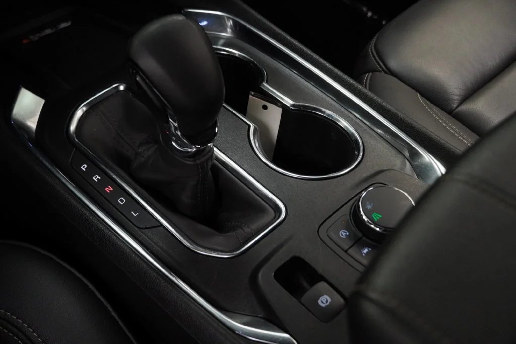 Used 2023 MOSAIC BLACK METALLIC Chevrolet LT Leather image 29