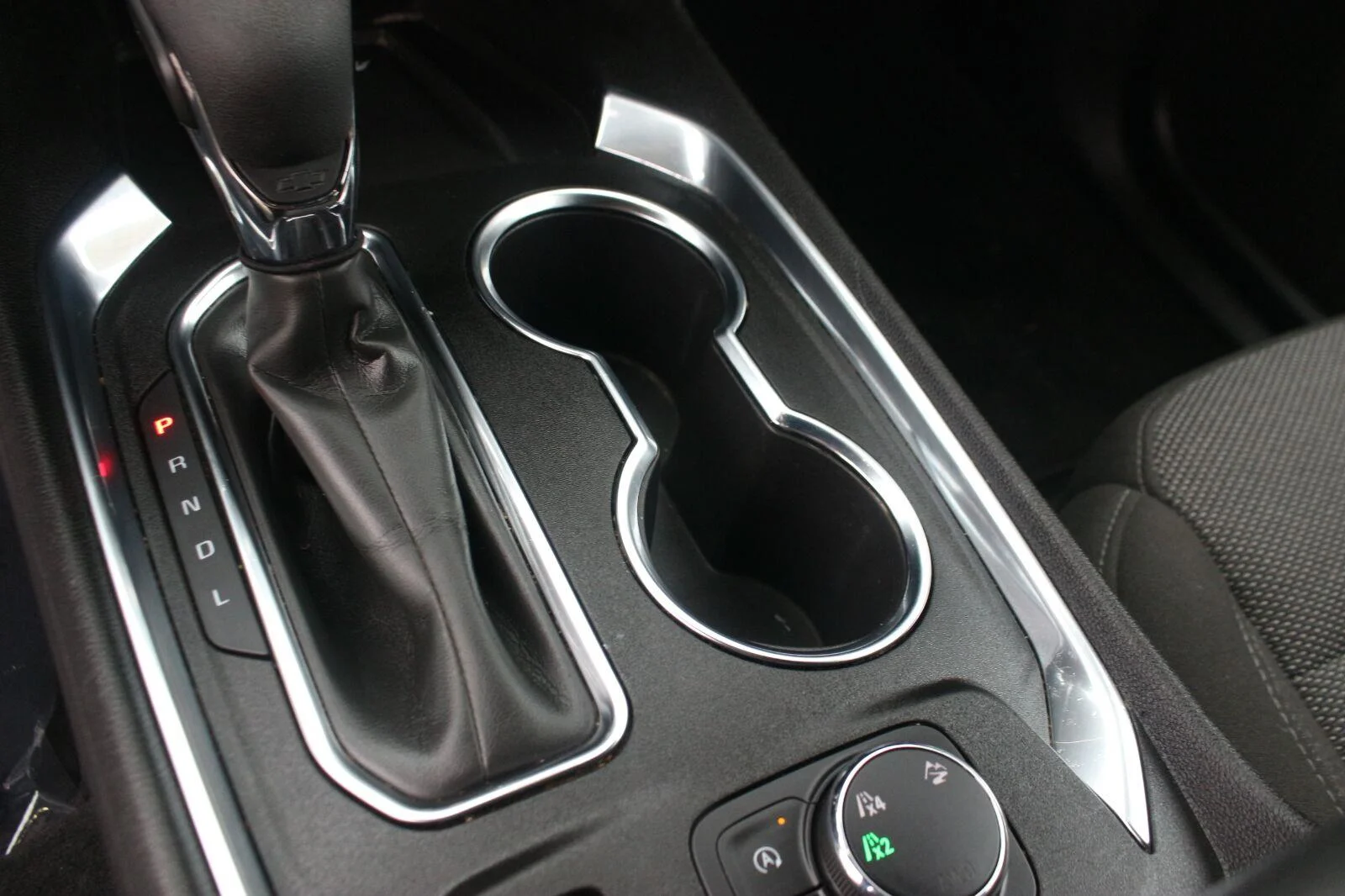 Used 2023 Mosaic Black Metallic Chevrolet LT Cloth image 23