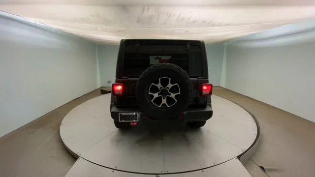Used 2021 Black Jeep Unlimited Rubicon image 3