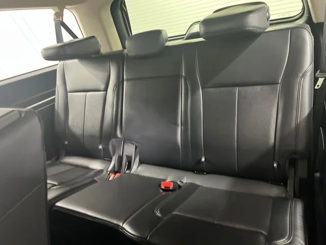 Used 2024 Silver Ford XLT image 12