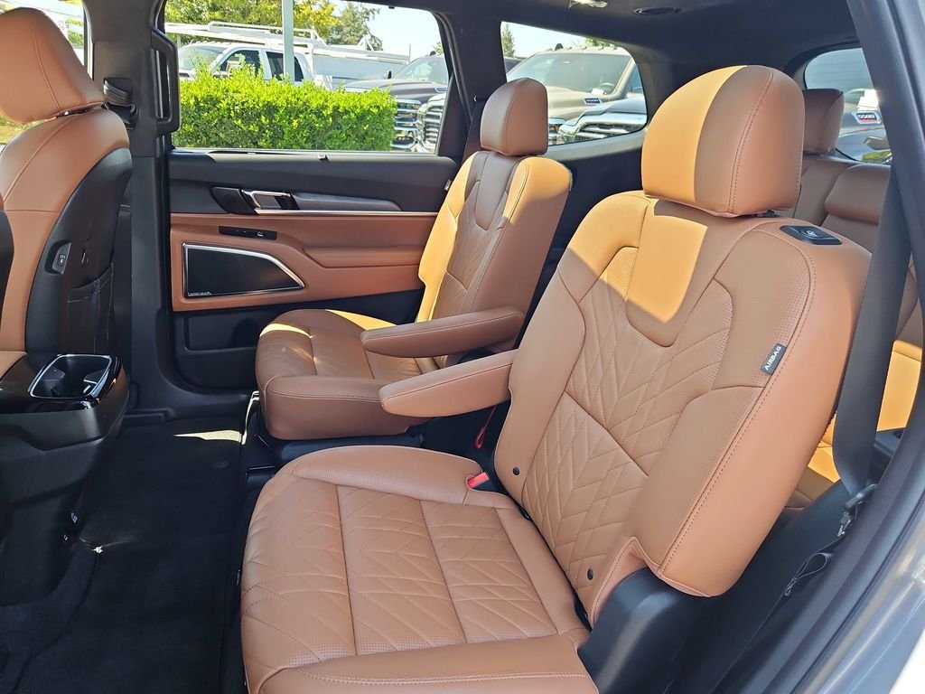 Used 2023 Silver Kia SX-Prestige X-Pro image 23