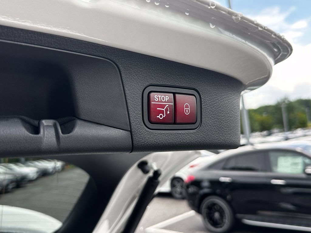 New 2026 Polar White Mercedes-Benz GLA 250 image 22