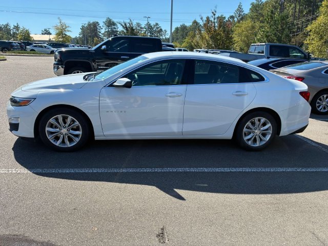 Used 2025 White Chevrolet LT image 7
