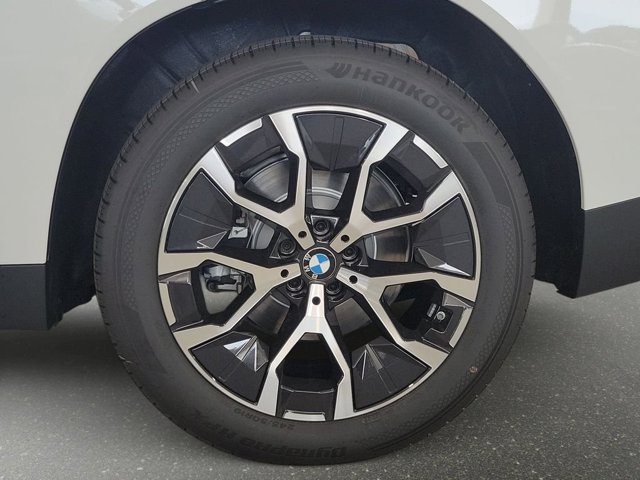 New 2026 Alpine White BMW X3 30 image 17