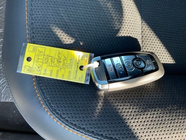 New 2026 Vapor Blue Metallic Ford Tremor® image 52