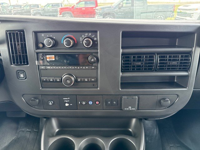 2025 Chevrolet Express Cargo Work Van - Photo 14