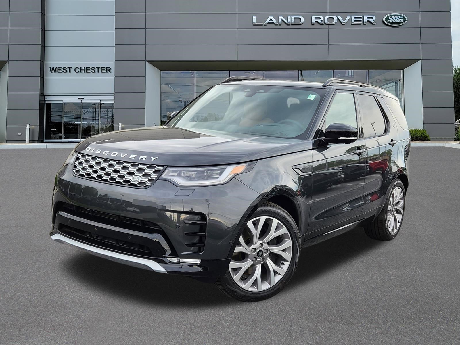 2026 Land Rover Discovery P360 Gemini Edition's photo