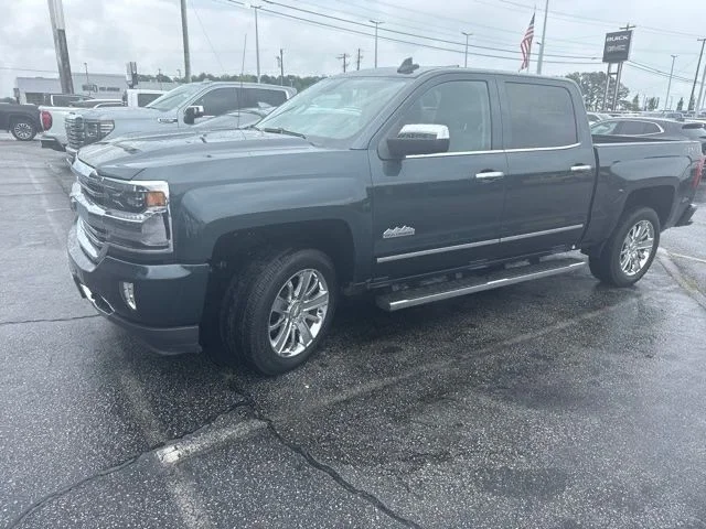 Used 2018 Gray Chevrolet High Country image 33