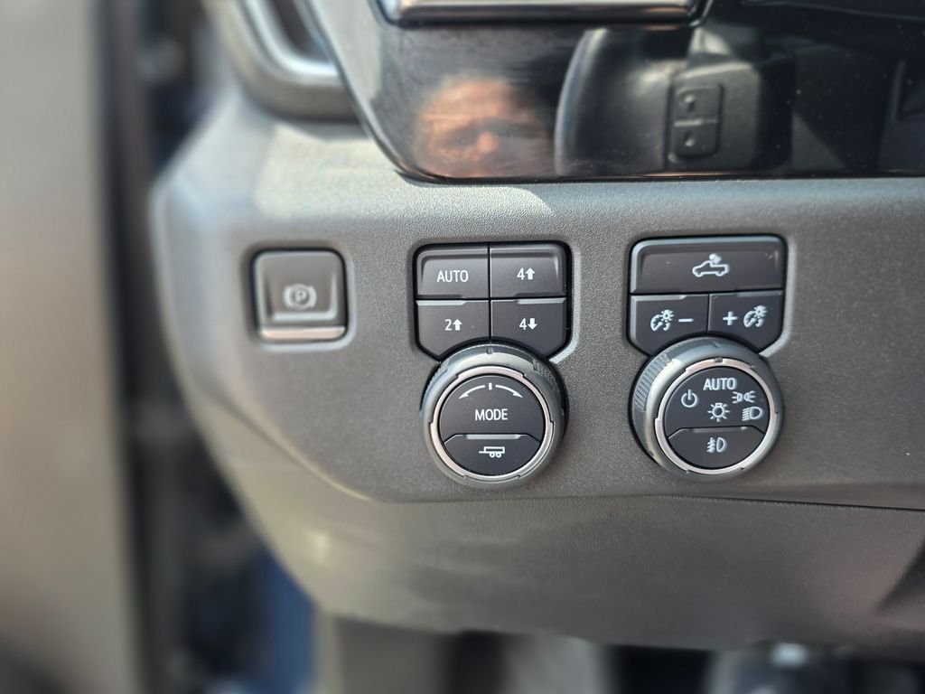 2022 Chevrolet Silverado 1500 LT Trail Boss - Photo 36