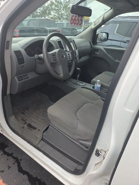 Used 2020 White Nissan SV image 14