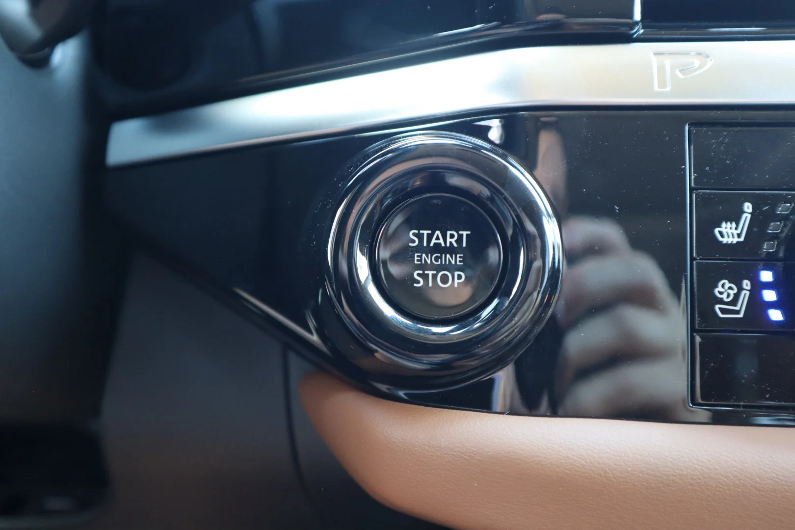 New 2026 Baltic Teal Pearl Nissan Platinum image 32