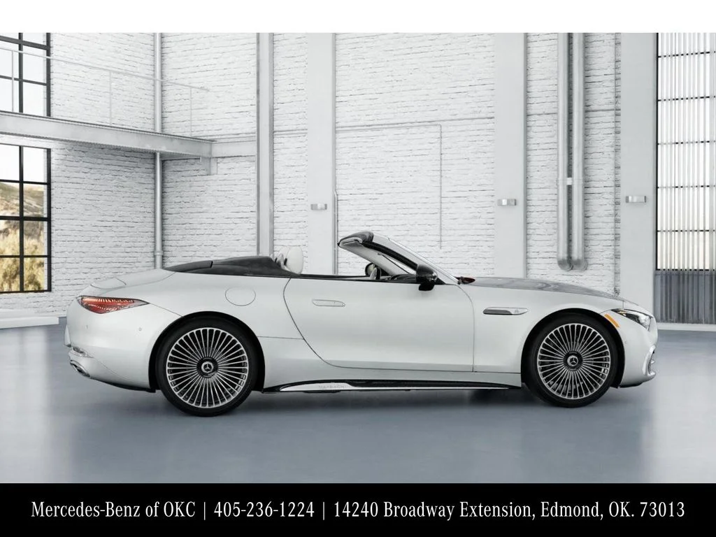 New 2026 MANUFAKTUR moonlight white magno (White Ambiance) Mercedes-Benz Maybach SL 680 image 17