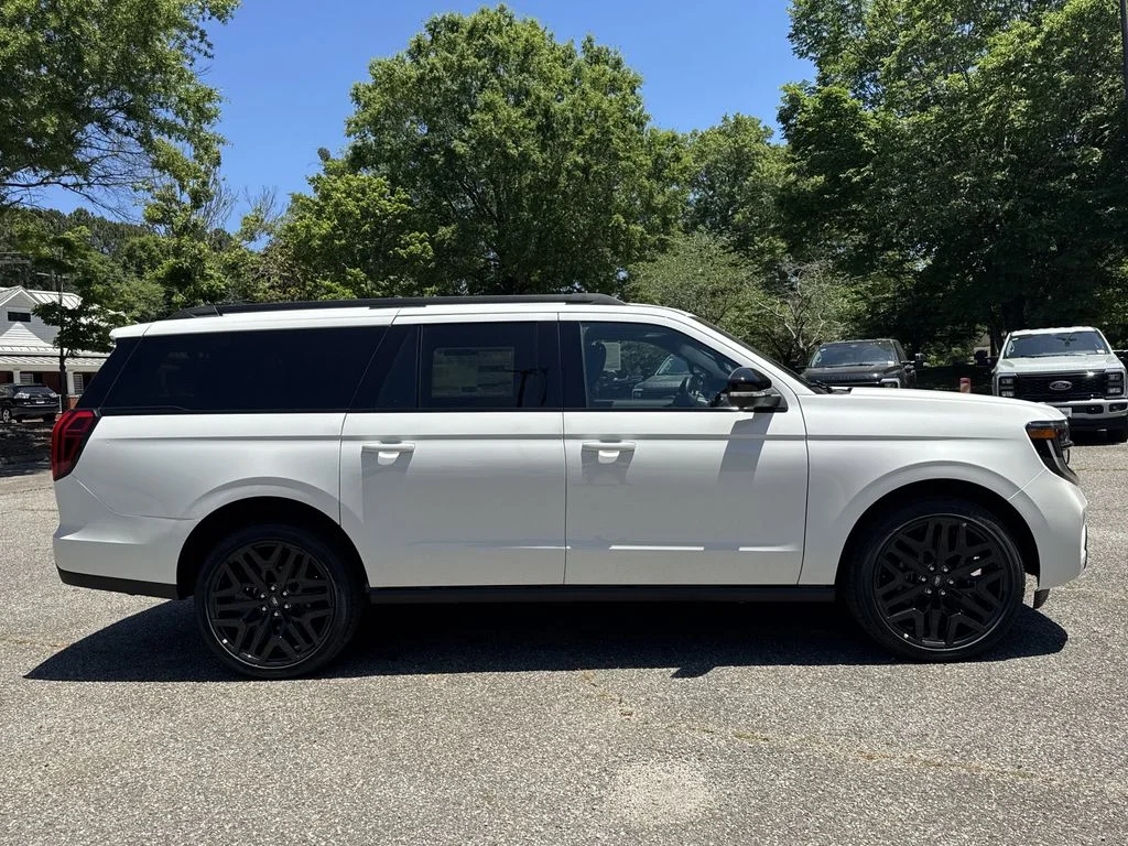 New 2026 White Ford Platinum image 8