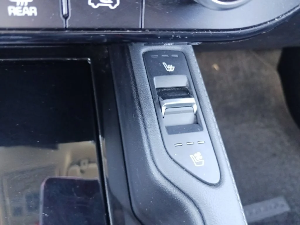 Used 2024 Black Kia SX image 26