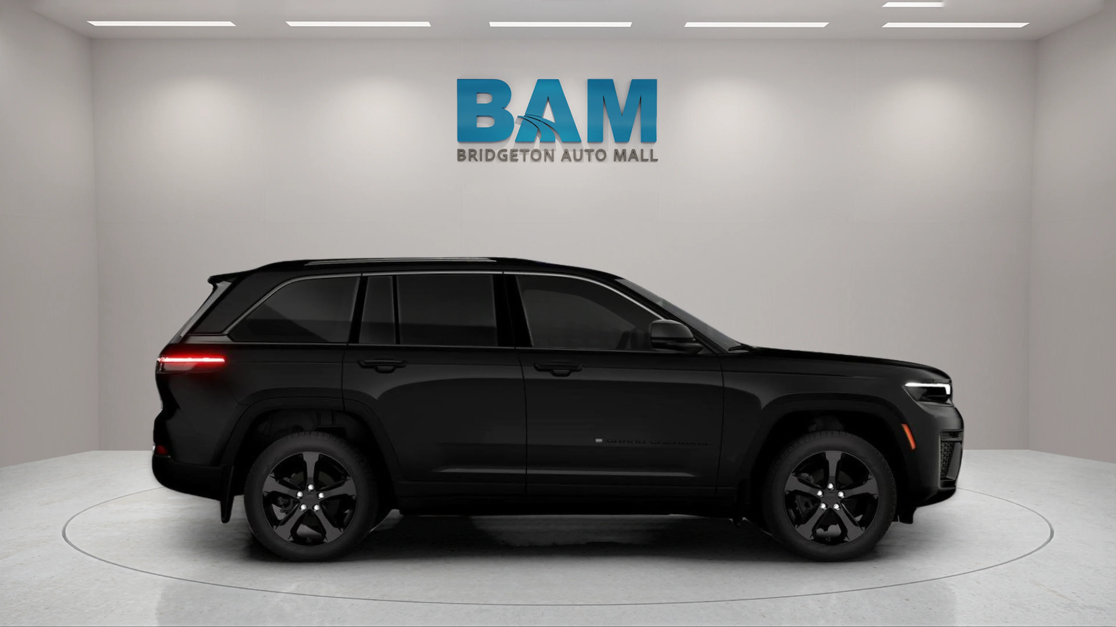 New 2026 Diamond Black Crystal Pearlcoat Jeep Limited image 18