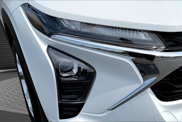 Used 2026 White Chevrolet LS image 30