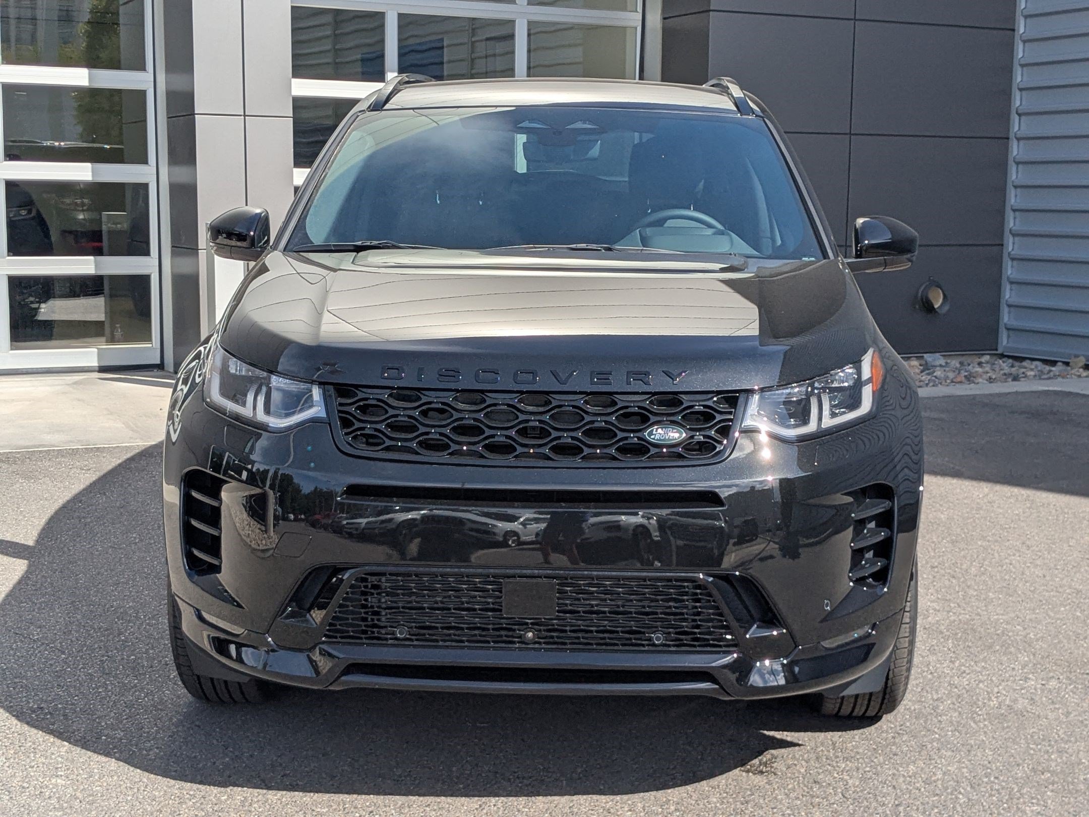 New 2026 Santorini Black Land Rover Landmark image 2