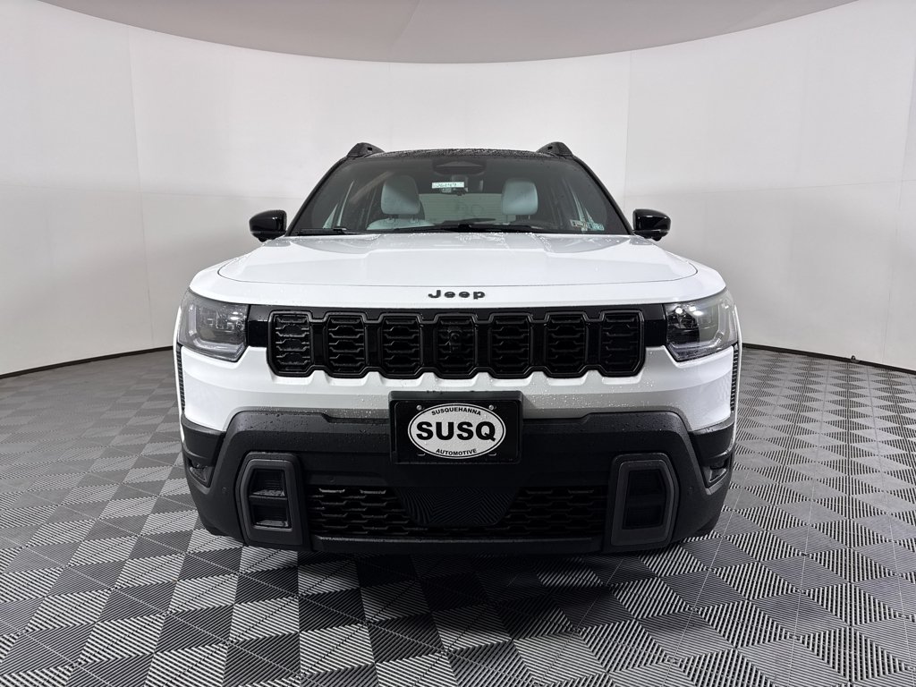 New 2026 Bright White Clear-Coat Exterior Paint Jeep Overland image 2