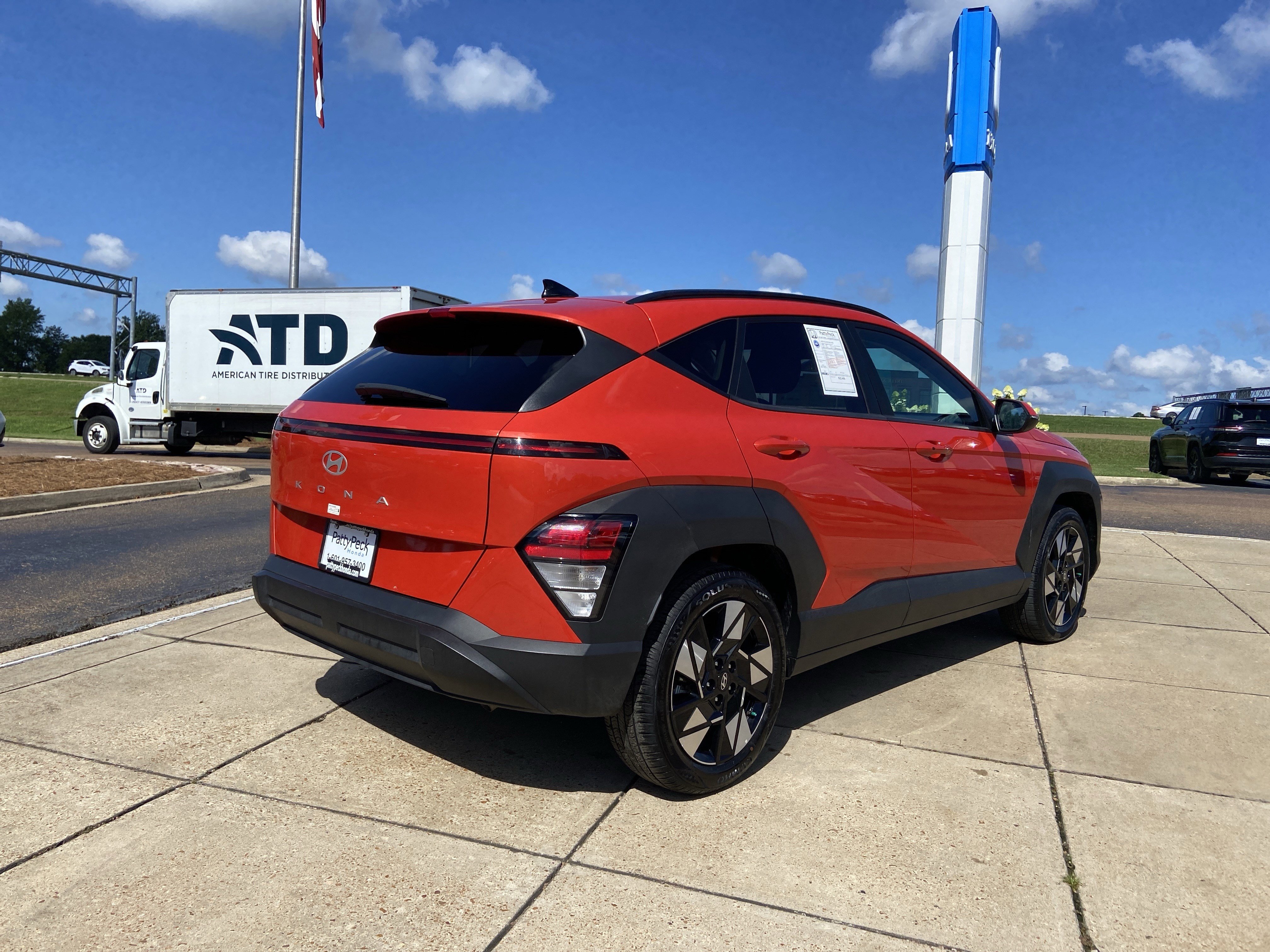 Used 2025 Soultronic Orange Pearl Hyundai SEL image 10