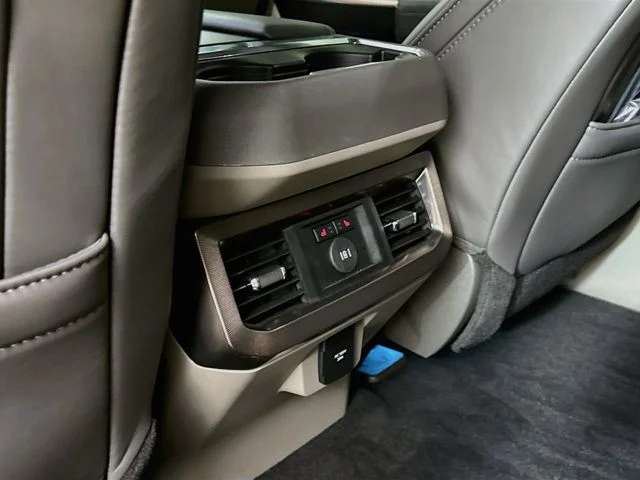 Used 2026 Gray Metallic Ford Platinum image 27