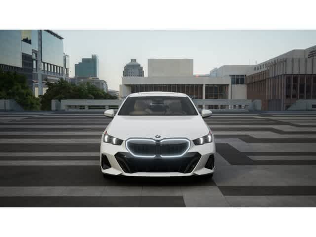 New 2027 Mineral White Metallic BMW 540i xDrive image 2