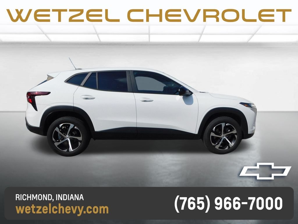 Used 2024 White Chevrolet 1RS image 2